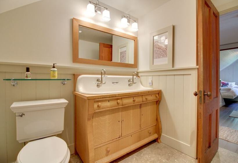 Serene Silver Bay Home On Lake George W/ Boat Slip