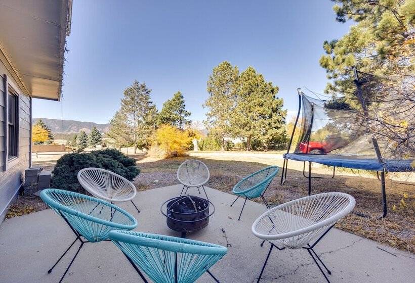 Spacious Colorado Springs Home With Fire Pit!