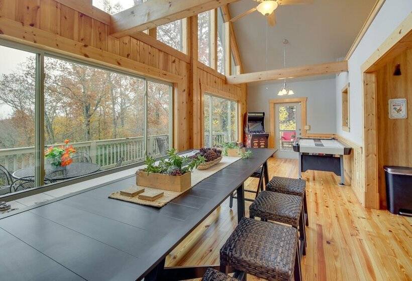 Ellijay Cabin W/ Hot Tub & Mountain Views