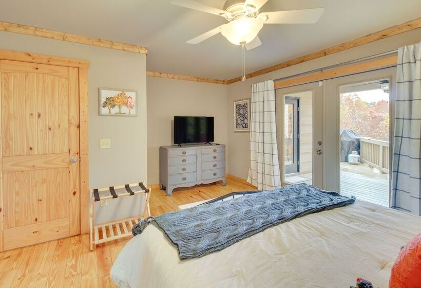Ellijay Cabin W/ Hot Tub & Mountain Views