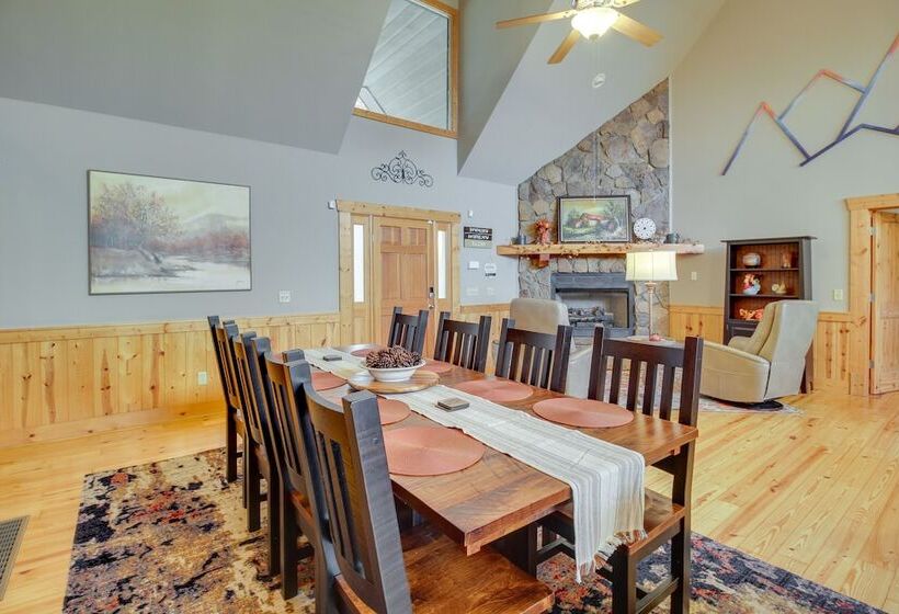 Ellijay Cabin W/ Hot Tub & Mountain Views