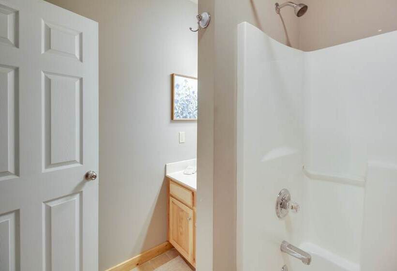 Ellijay Cabin W/ Hot Tub & Mountain Views