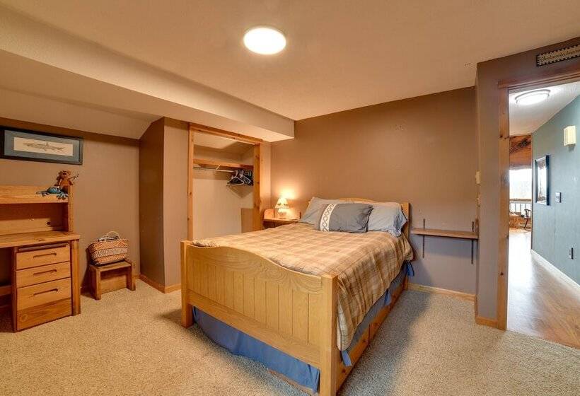 Spacious Finger Lakes Home W/ Mountain Views