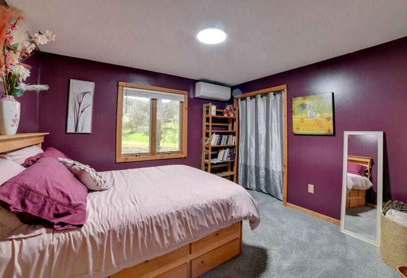 Spacious Finger Lakes Home W/ Mountain Views