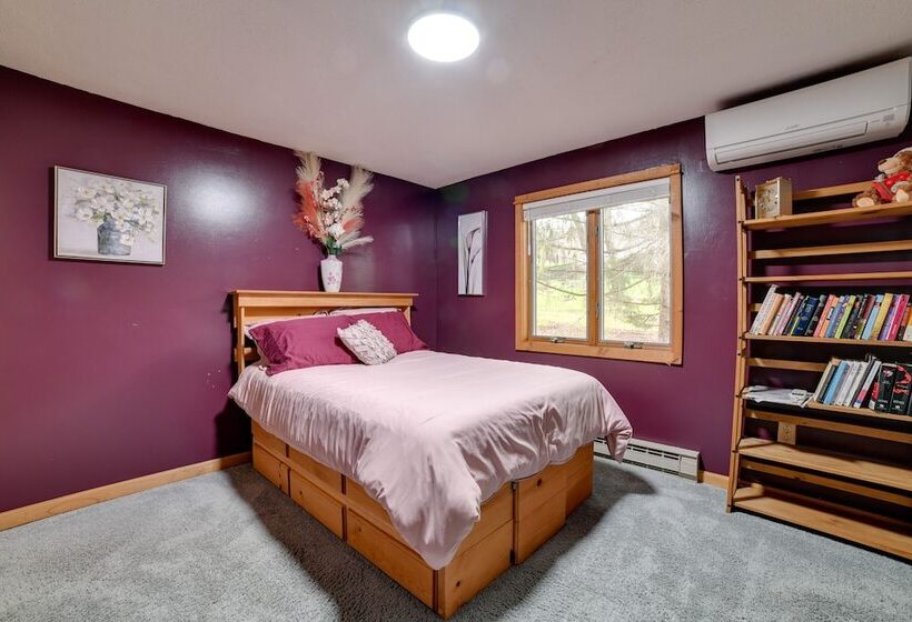 Spacious Finger Lakes Home W/ Mountain Views