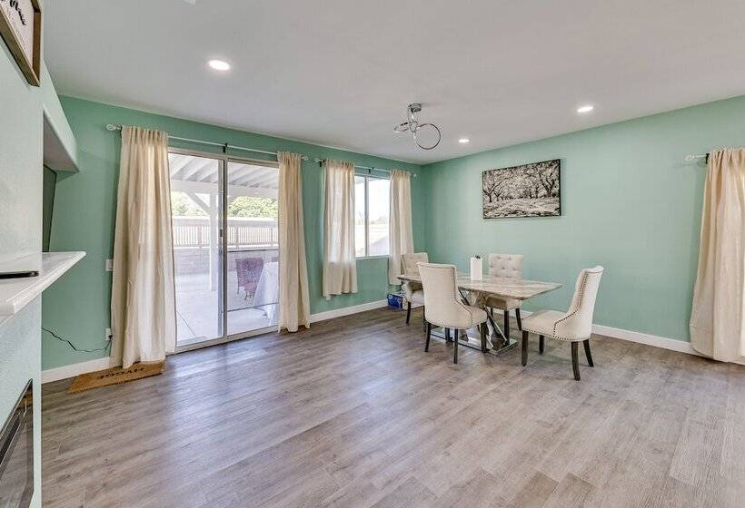 Spacious Lake Elsinore Home W/ Pool & Hot Tub!