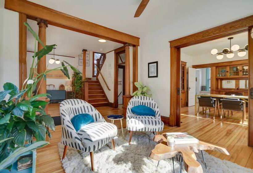 Spacious Minneapolis Home 2 Mi To Downtown!