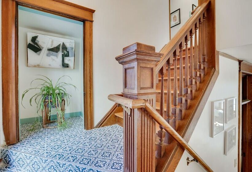 Spacious Minneapolis Home 2 Mi To Downtown!