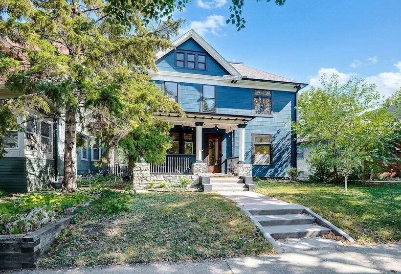Spacious Minneapolis Home 2 Mi To Downtown!