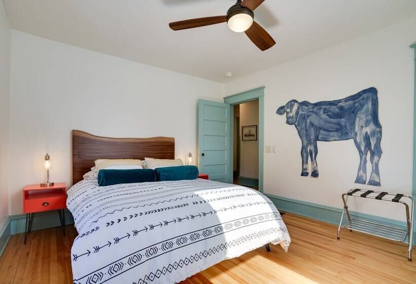 Spacious Minneapolis Home 2 Mi To Downtown!