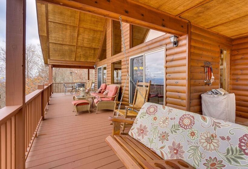 Spacious Murphy Retreat W/ Decks & Game Room!