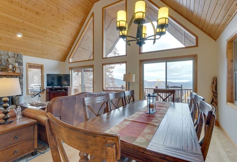 Spacious Murphy Retreat W/ Decks & Game Room!