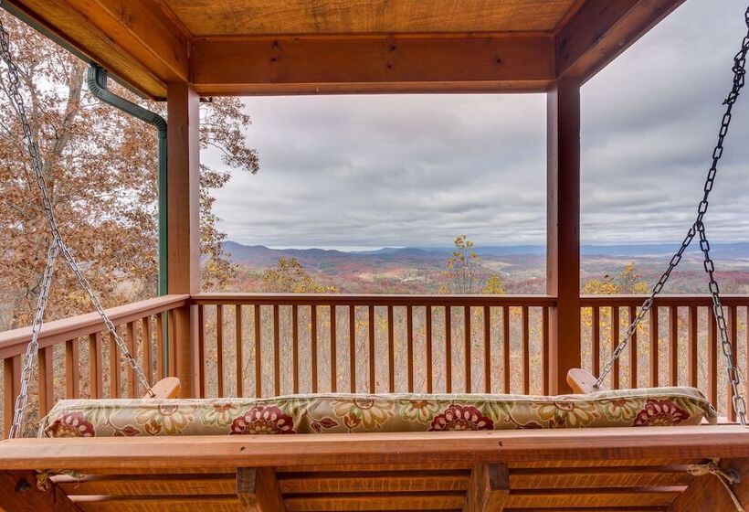 Spacious Murphy Retreat W/ Decks & Game Room!