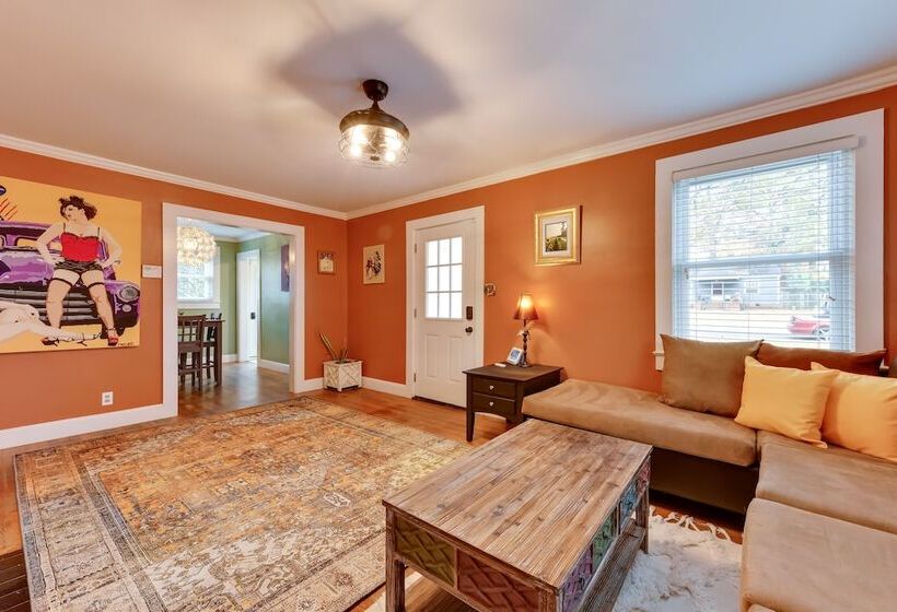 Stylish Charlotte Home W/ Smart Tv: 1 Mi To Noda!