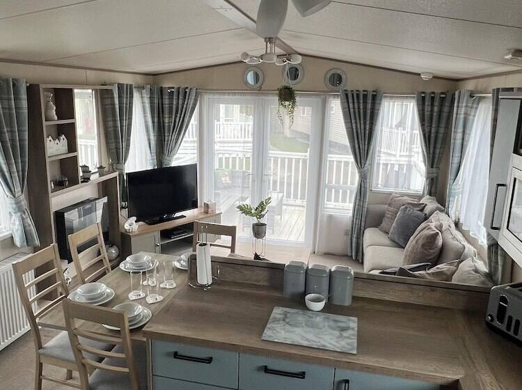 Sun Sea And Sand At Whitley Bay