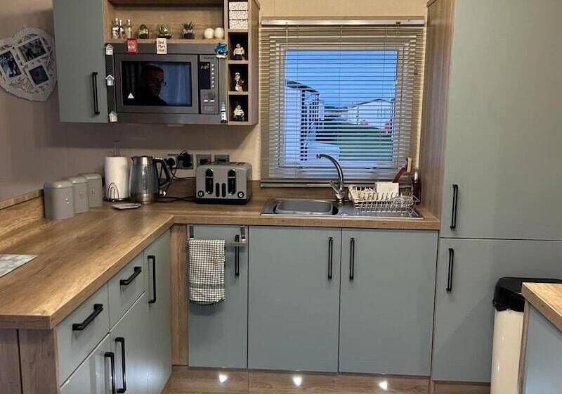 Sun Sea And Sand At Whitley Bay