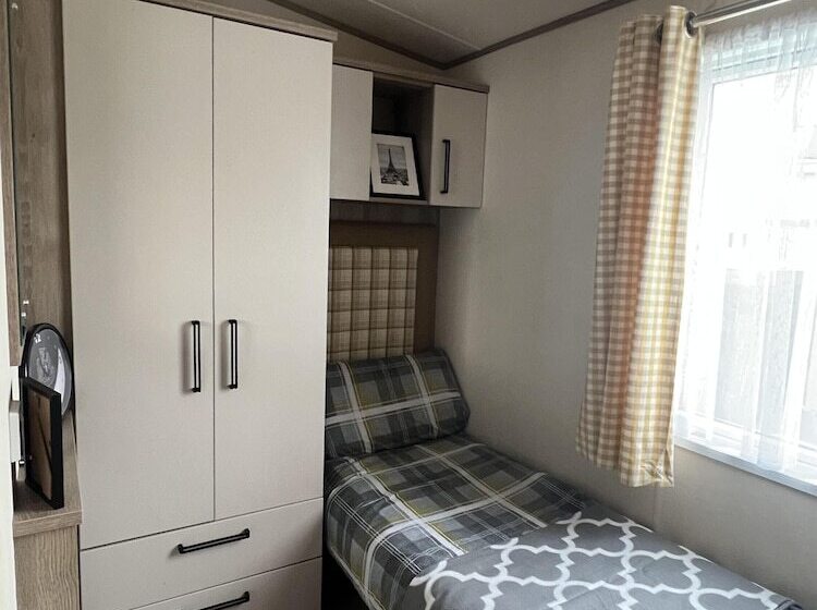 Sun Sea And Sand At Whitley Bay