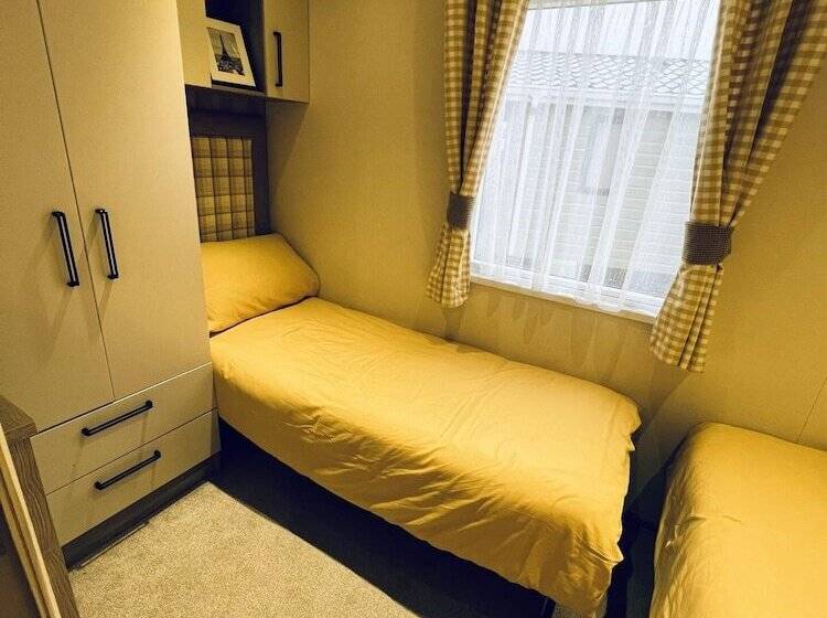 Sun Sea And Sand At Whitley Bay