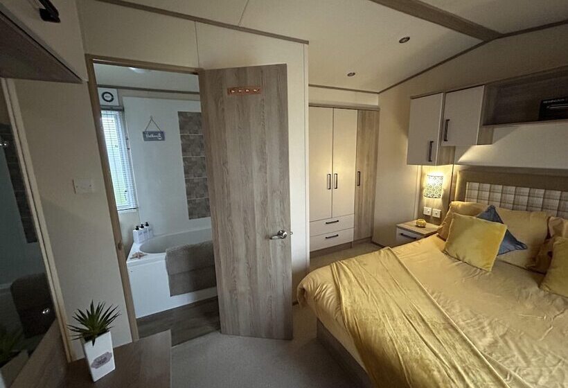 Sun Sea And Sand At Whitley Bay