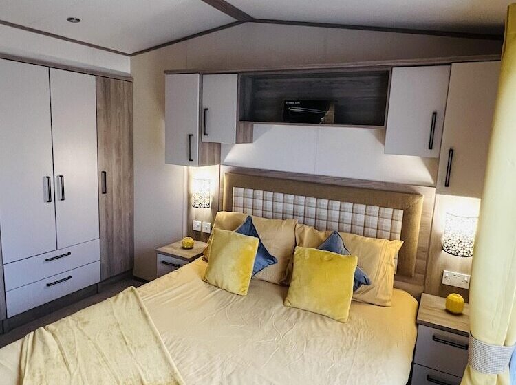 Sun Sea And Sand At Whitley Bay