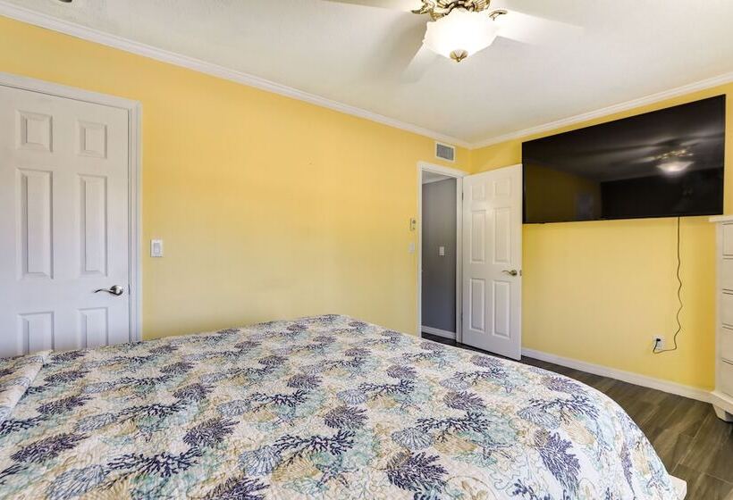 Port Charlotte Home W/ Private Dock & Pool!