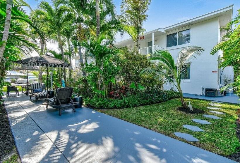 Sunshine Shores Boutique Apartments