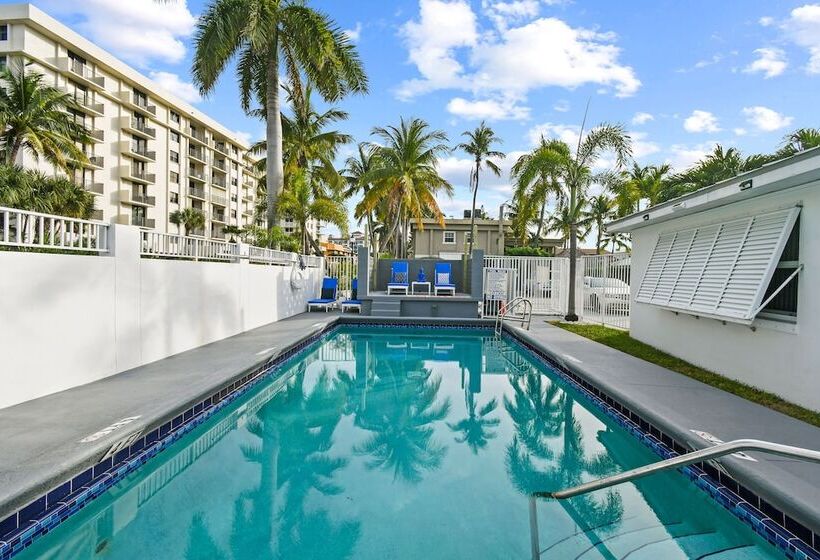 Sunshine Shores Boutique Apartments