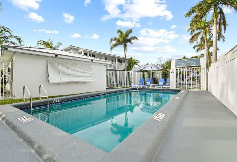 Sunshine Shores Boutique Apartments