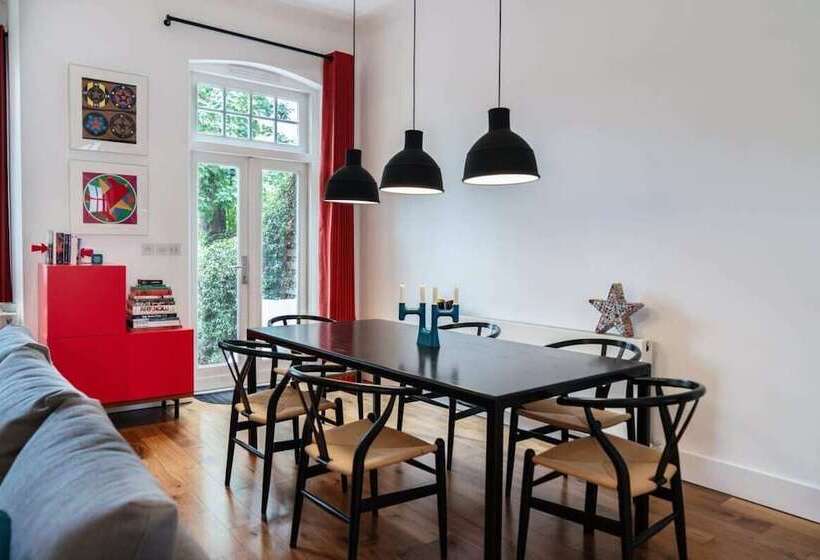 The Clapham Crib Spacious 4bdr House With Patio