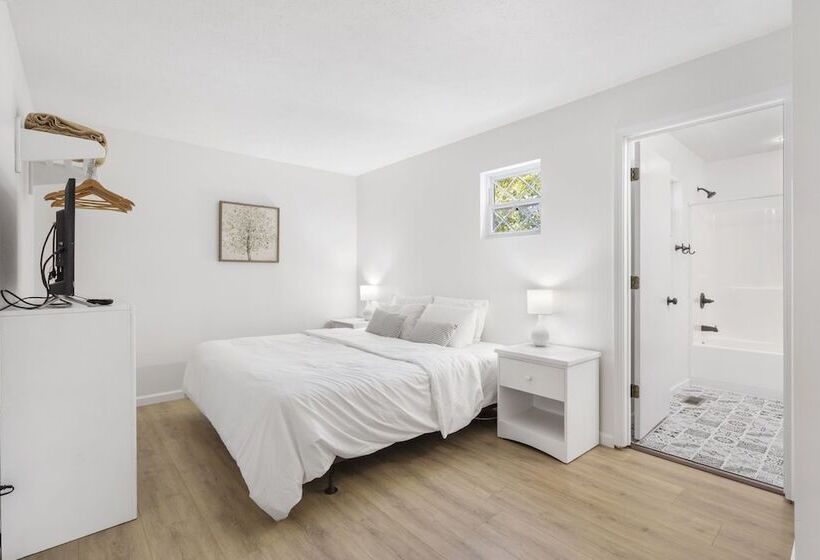 Tranquil Woods Retreat Branson