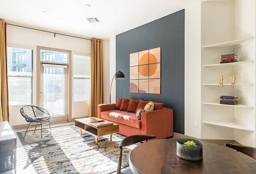 Two Modern Cozysuites At Town Lake Waterfront