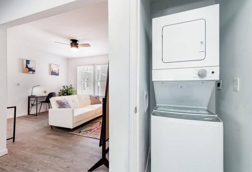 Two Stylish 2br Apt Cozysuites W Parking