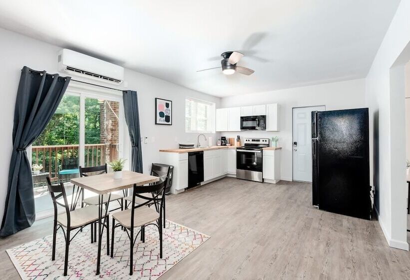 Two Stylish 2br Apt Cozysuites W Parking