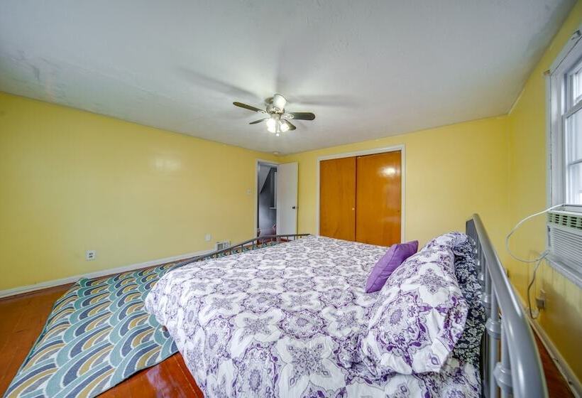 University Heights Home Near Downtown Cleveland!