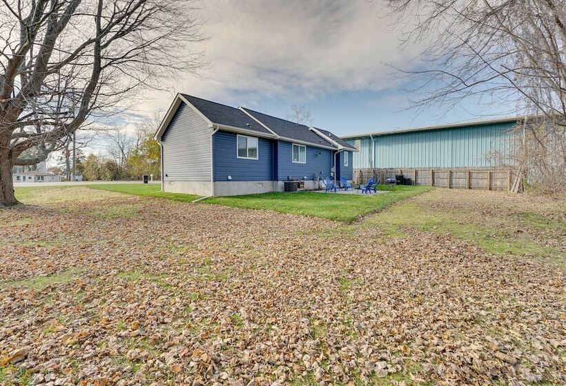 Cozy Algonac Home W/ Grill: Walk To St Clair River