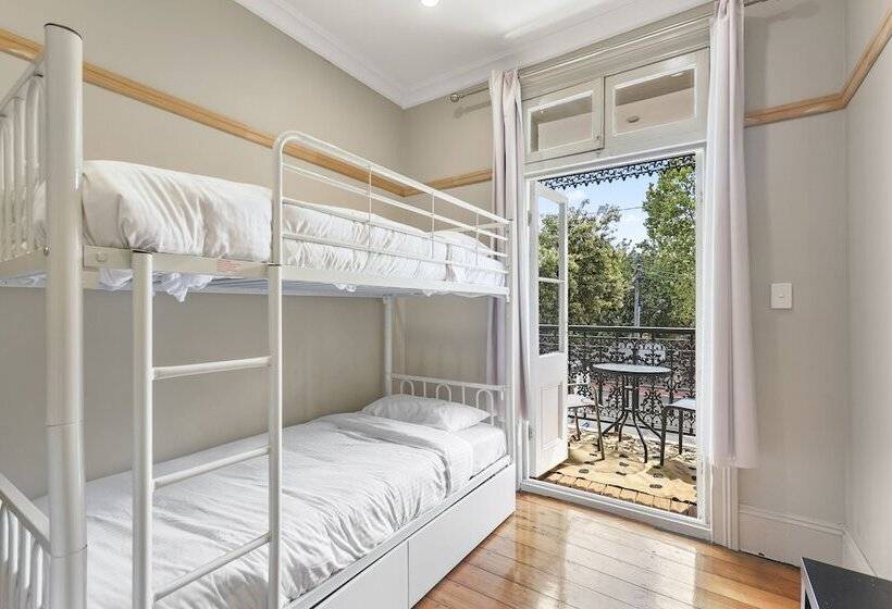 هاستل Venus Surry Hills   Female Only