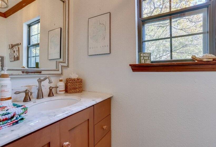 Waterfront Gainesville Home W/ Dock, Near Wineries