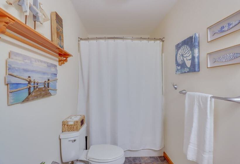 Waterfront Lusby Retreat W/ Deep Water Dock & Slip