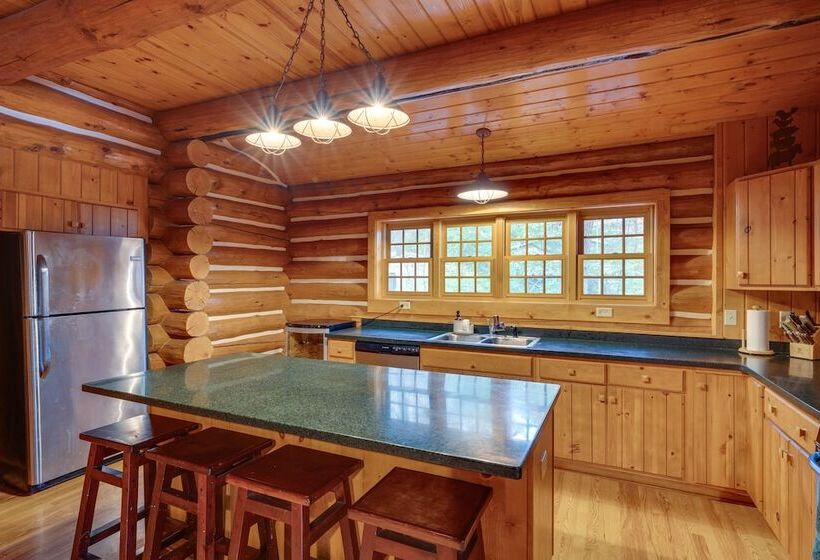 Waterfront Sugar River Cabin W/ Dock & Game Room!
