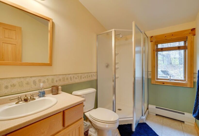 West Dover Family Home W/ Game Room & Home Theater