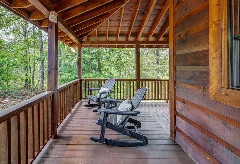 Gorgeous & Secluded 3 Bdr Cabin In Mineral Bluff!