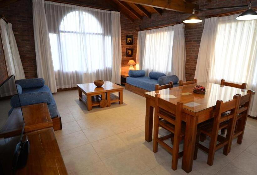 Aitue Apart Hotel & Spa