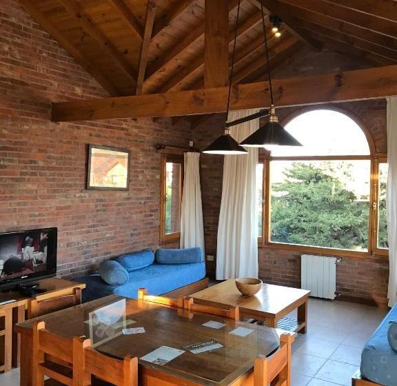 Aitue Apart Hotel & Spa