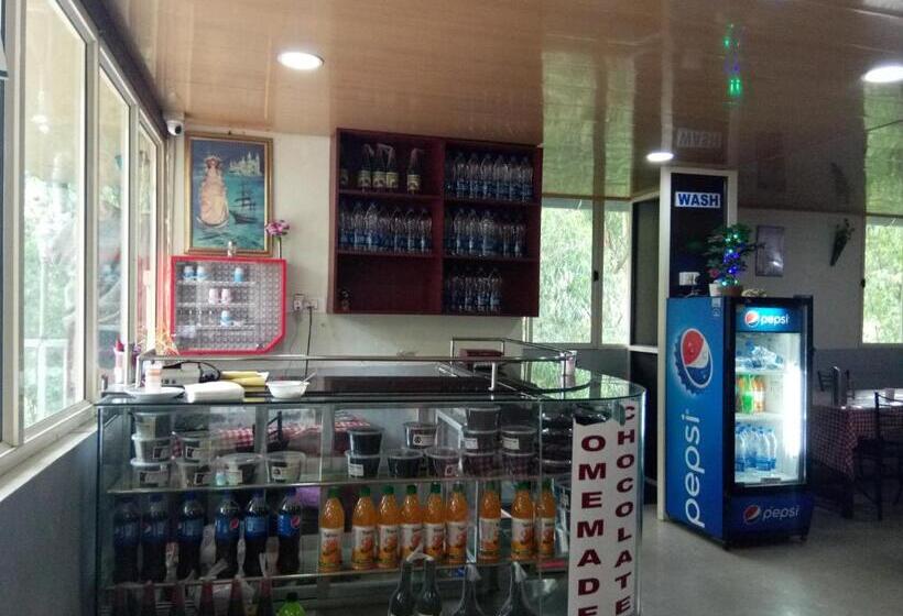 هاستل Eden Holidays Ev