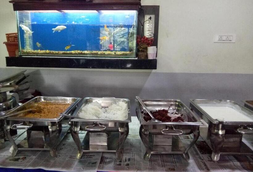 هاستل Eden Holidays Ev