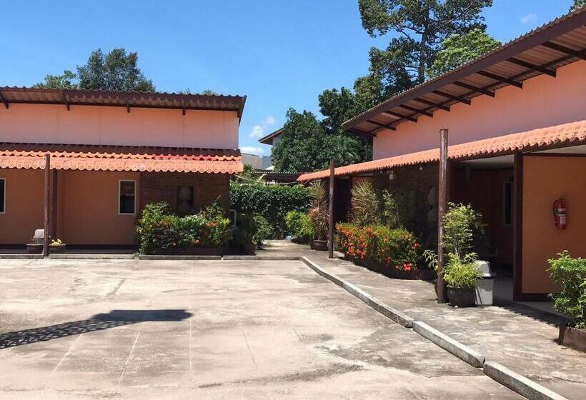 הוסטל M.p Resort