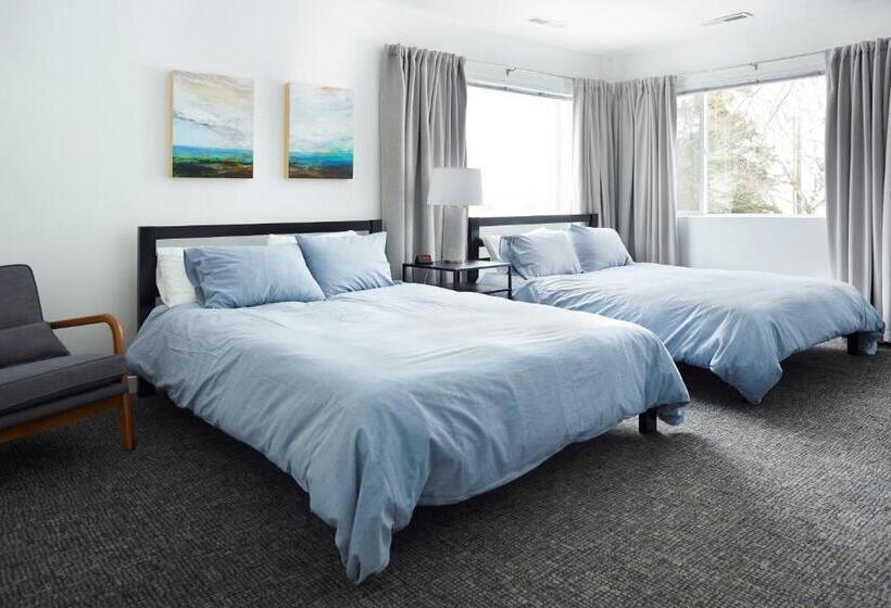 הוסטל Snob Hollow Inn Downtown Anchorage