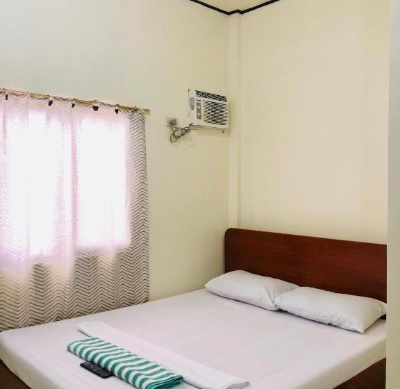 הוסטל Wakim’s Inn