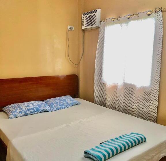 הוסטל Wakim’s Inn