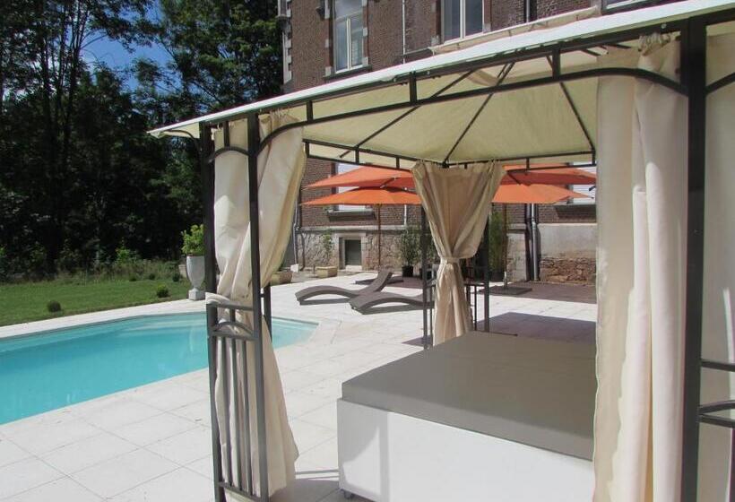 ベッドアンドブレックファースト Château Chevalier Des Montys